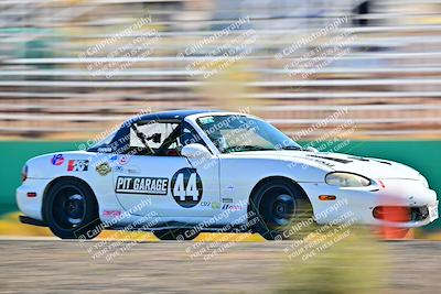 media/Oct-18-2025-Extreme Speed (Sat) [[d6d7e1fef1]]/Group 5/Session 3 (Turn 1)/